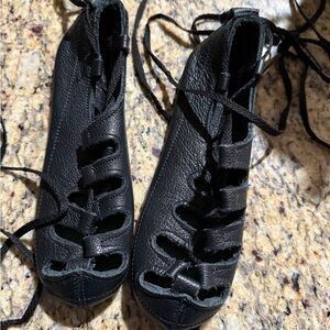 Girls black soft Irish step shoes ghillies